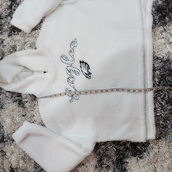 Women's White Philadelphia Eagles Cozy Pullover Hoodie,Size XXL ,Pre-owned - Picture 7 of 9